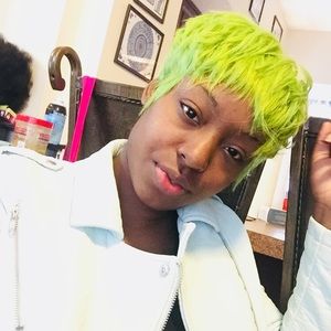 Meet your Posher, Jeronda